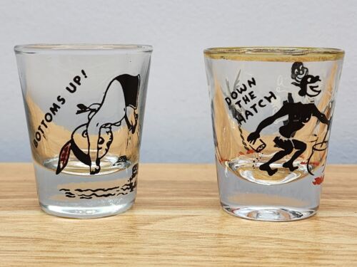 Pair of Vintage Novelty Shot  Glasses “ Down  the Hatch “ & “ Bottoms Up!” - Picture 1 of 9