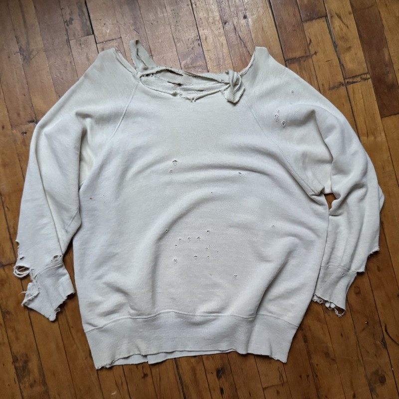 Vintage 1960s Cotton Raglan Sweatshirt L / XL Distressed Thrashed Blank Gray