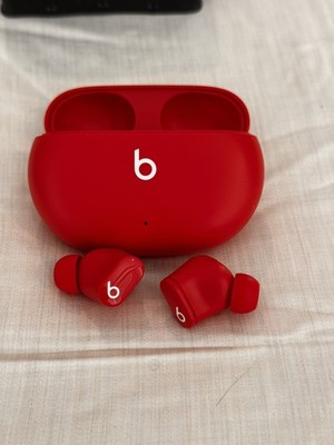 Beats by Dr. Dre Studio Buds - Beats Red