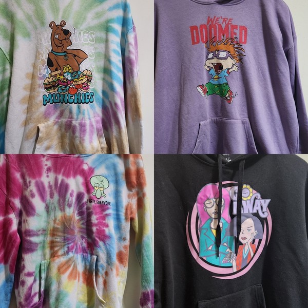 Graphic Hoodie Bundle S / M Daria Scooby Squidward Chucky Rugrats Nickelodeon 90