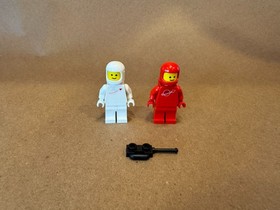 Vintage LEGO Space: Mobile Rocket Launcher (897) 99% complete