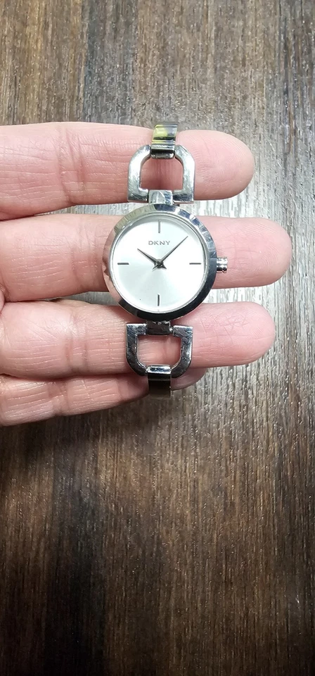 %DKNY Silver Dial Stainless Steel Ladies Watch NY8540 - Image 4 of 4