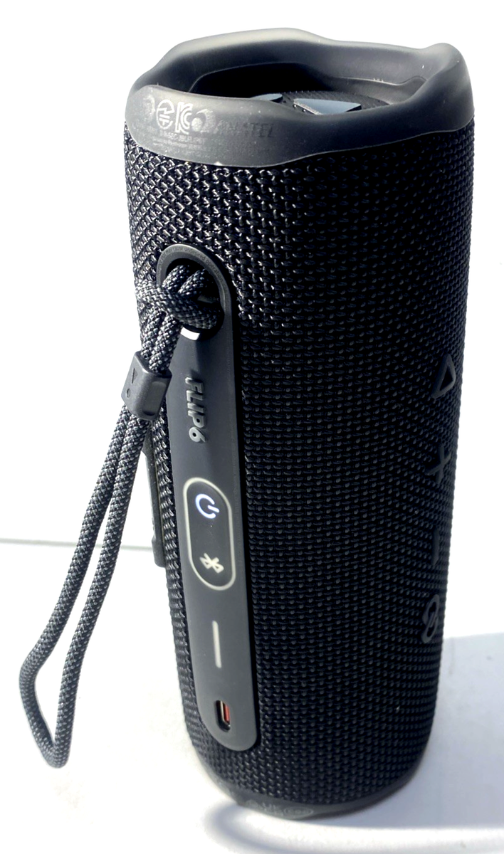 【ほぼ新品】JBL Flip 6 ブラック（使用わずか・元箱あり） JBL Flip 6 Portable Waterproof Speaker (Black) - Bluetooth, Travel