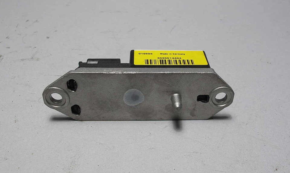 Sensor de impacto BMW porta lateral SRS impacto 1996-2003 E36 E39 E38 6381564 fabricante de equipamento original usado - Imagem 2 de 4