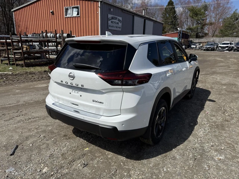 2021-2024 NISSAN ROGUE RIGHT FRONT FENDER WHITE PC:QBE 1.5L AT AWD 1.4K SV 66087 - Image 3 of 4