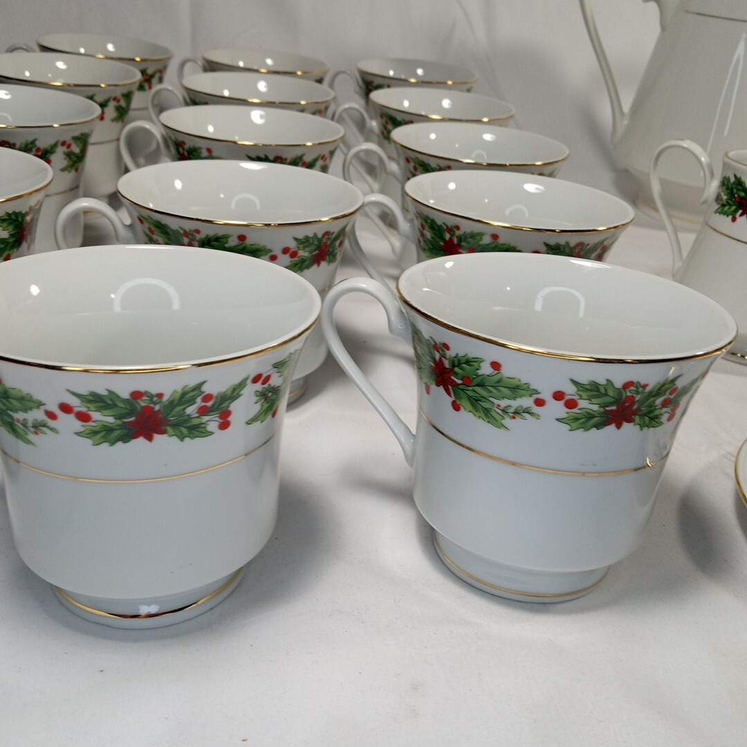 Lynns Fine China Christmas "Poinsettia" Holly Tea / Coffee Serving Set