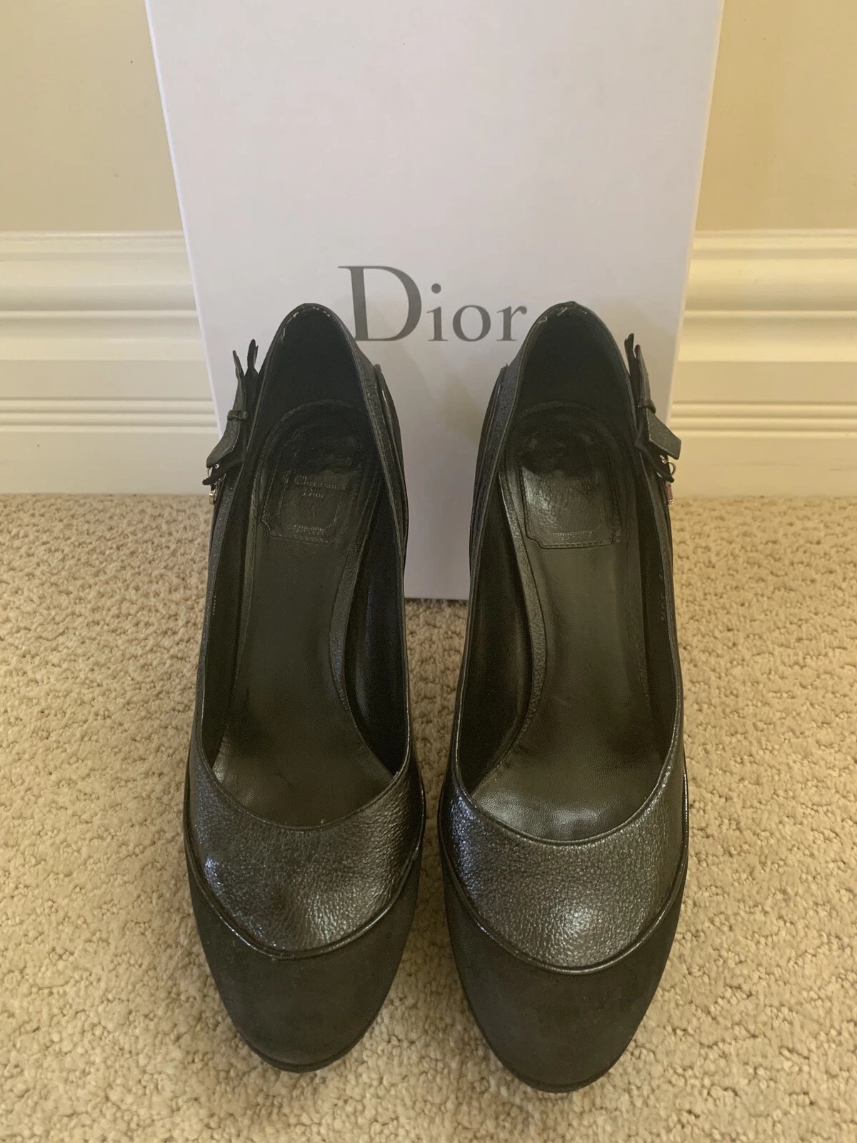 Escarpins déco Christian Dior taille 39,5. US 9,5 détail . Rarement porté