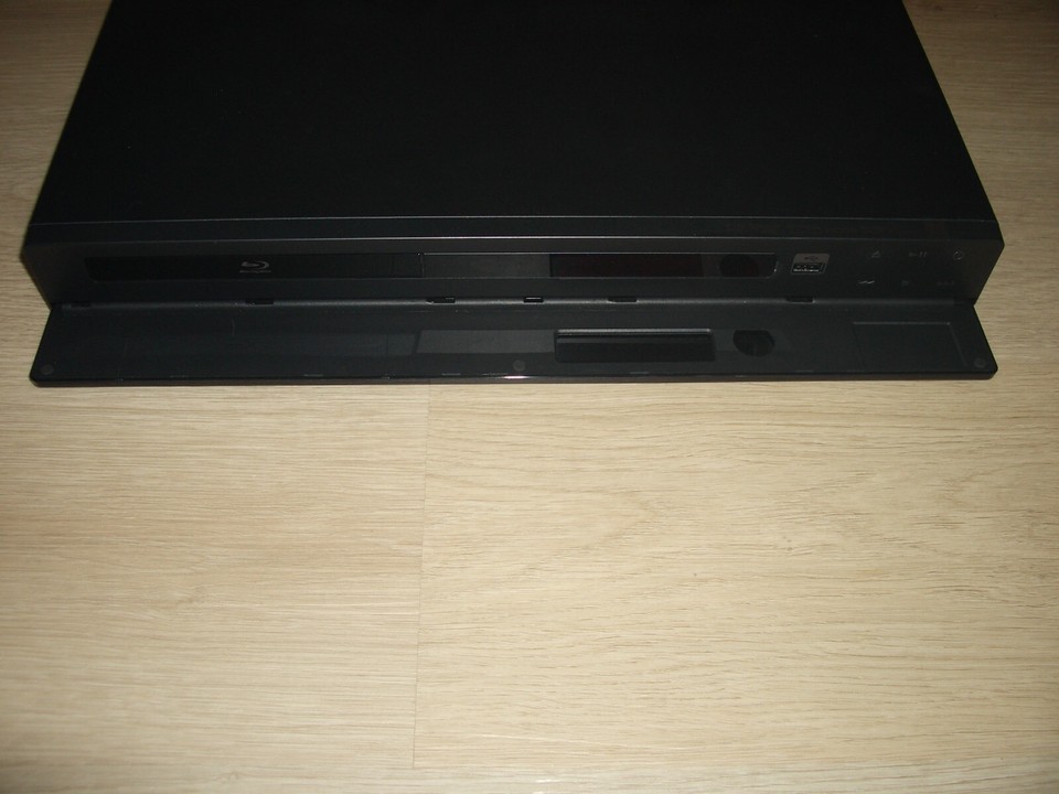 Samsung BDP1600 BluRay DVD HD 1080p HDMI Player w/ Remote & Manual