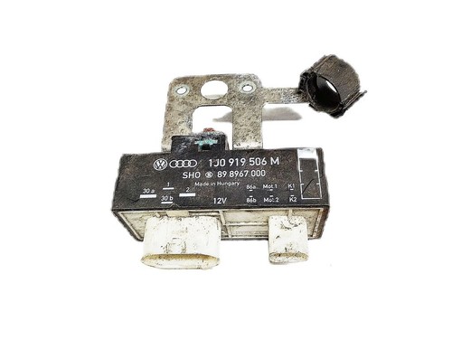 Volkswagen Polo IV 9N3 1991 Relais Kühlerlüfter 1J0919506M AEU24137
