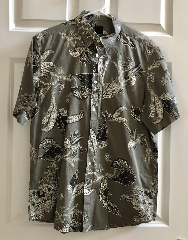 H&M Button Down Shirt Short Sleeves Floral Olive Green Men's Size Medium  - Image 2 of 4