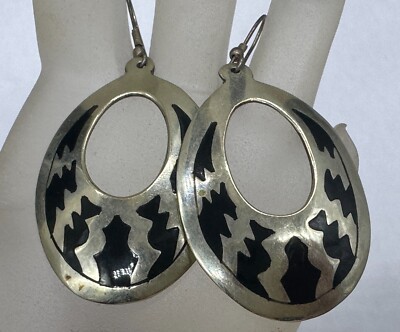 ESTATE VINTAGE SILVER ALPACA MEXICO BLACK NIELLO OPEN LOOP DROP EARRINGS SIGNED