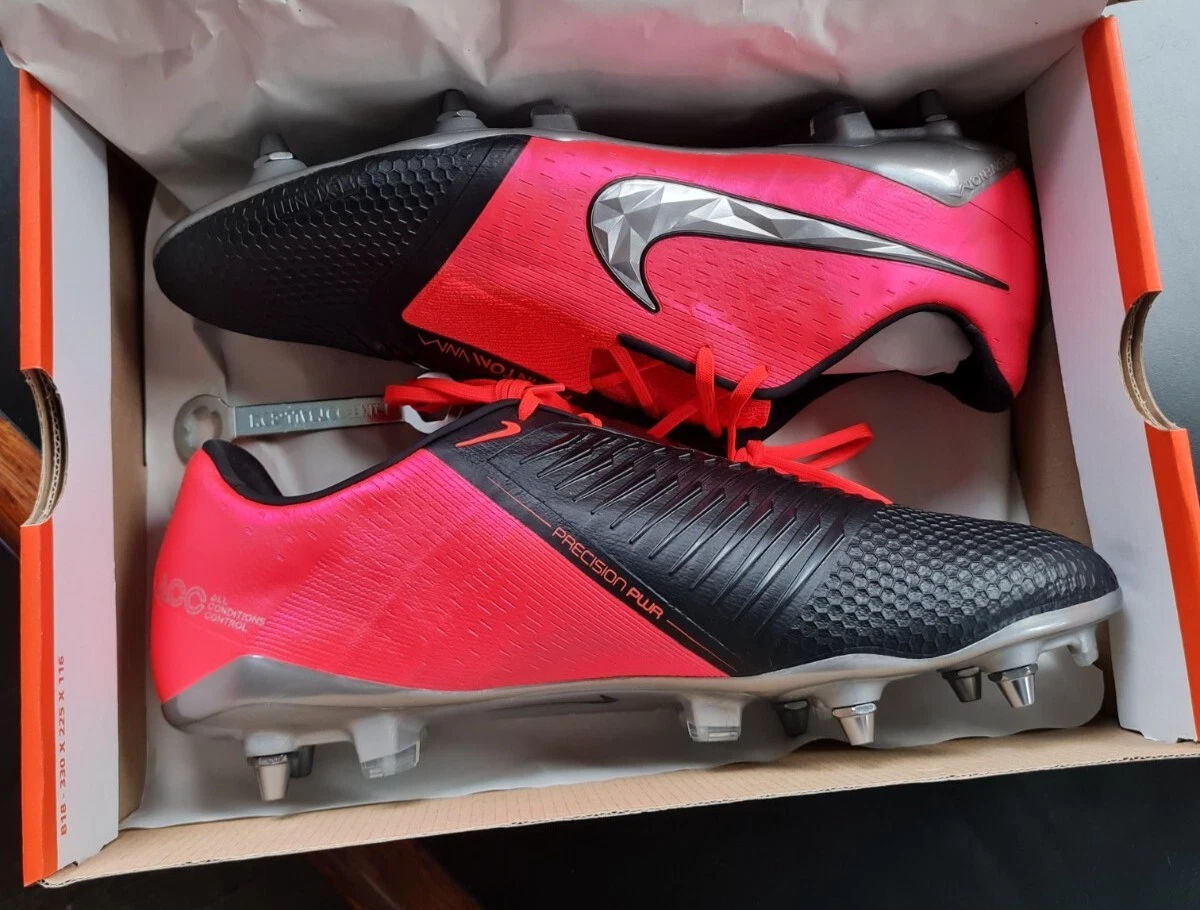 Nike phantom football cleats sales