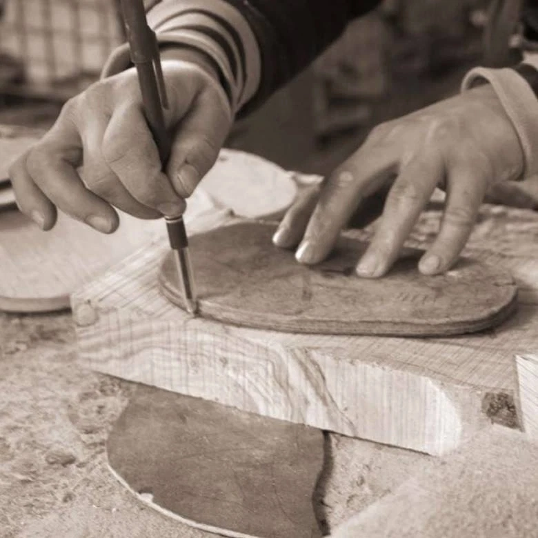 Ustensiles De Salade En Bois D'Olive 25 Cm D'Italie Fait Main Neuf - Photo 3/4