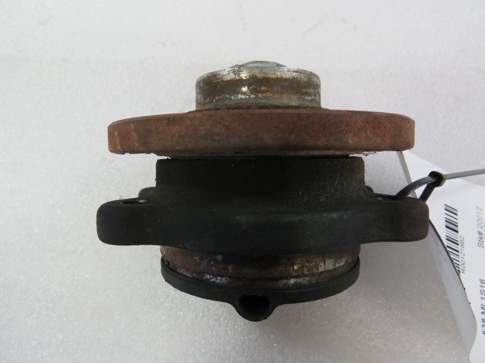 McLaren 570S, Front Wheel Hub, Used 