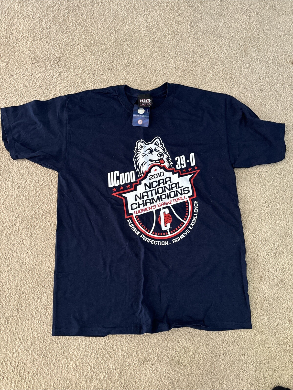 UConn Women’s 2010 National Championship Tee Shirt. Size Large