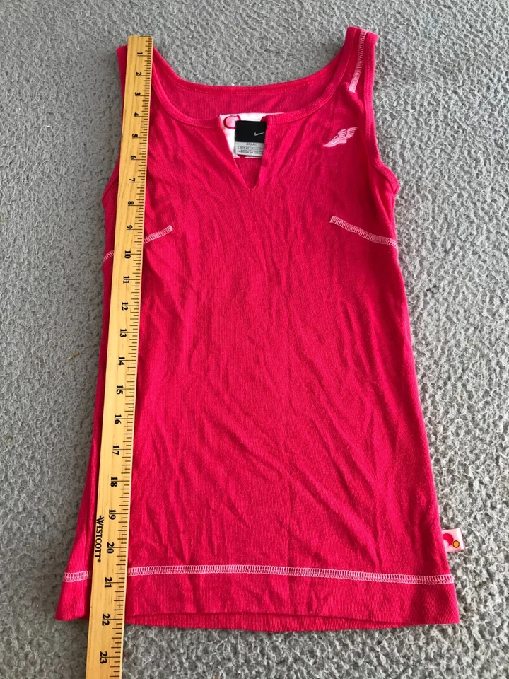 Nike рубашка девочек маленький 4-6 розовый Майка без рукавов v-образным вырезом вышитый логотип - Изображение 3 из 4