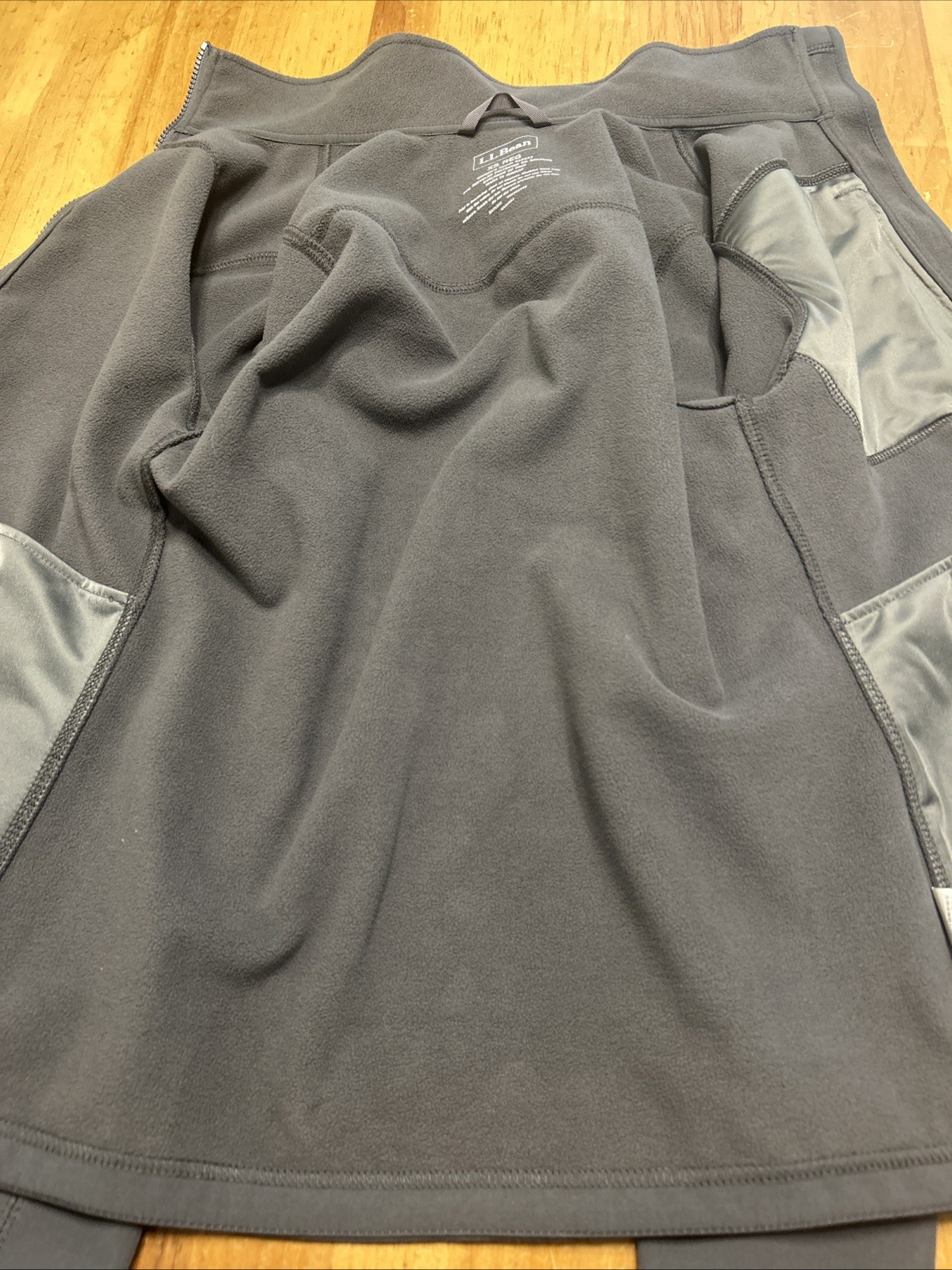 LL Bean Women's Softshell Jacket Windproof Full Z… - image 6