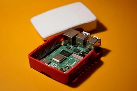 Plug & Play Retro Gaming Console Raspberry Pi 5 - HDMI Mini System for TV