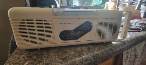Realistic Cassette Player Radio Boombox Vintage Portable Audio