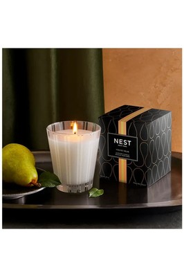 NEST New York Velvet Pear Scented Candle Round Glass Jar,  8.1 oz  NIB