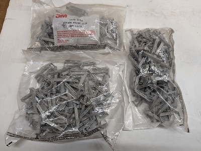 Lot of 3 Bags - 297 Pcs Total - 3M Strain Relief Clips 3448-3026