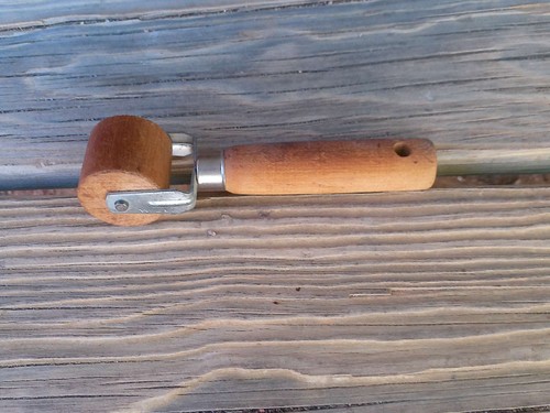 Vintage Wood Wallpaper Seam Roller Tool, Wooden Handle Made in USA 5 1/2" Long