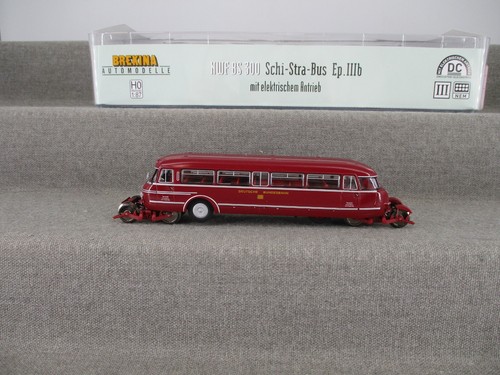 Brekina Spur H0 63011 Schienen-/Straßenbus NWF BS 300 Analog in OVP | Zustand: Gebraucht