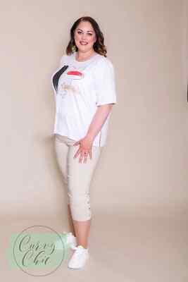 Plus Sized Cropped Beige Plus Size Stretch 3/4 Length Trousers with Rivet Detail