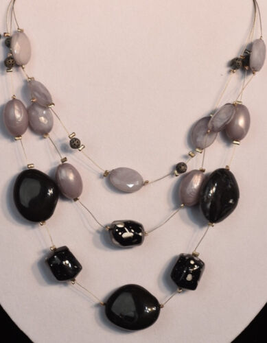 Lot of 9 Retro Fashion, Gothic, & Emmo, Black, Grey, & silver tone necklaces - Picture 4 of 24