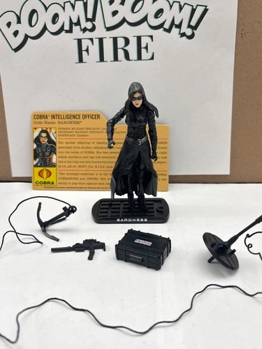 G.I. Joe Baroness ROC Rise of Cobra Paris Pursuit 4” 2009. 25th Anniversary card