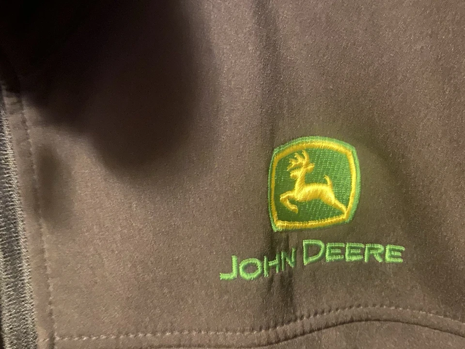 Chaqueta negra mediana John Deere Dri Duck para hombre para todo clima Foto 4 de 4