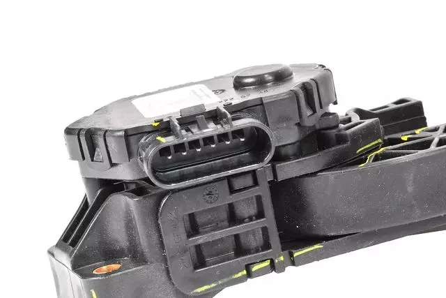 Pedal acelerador ACDelco genuino 84022579 Foto 2 de 2