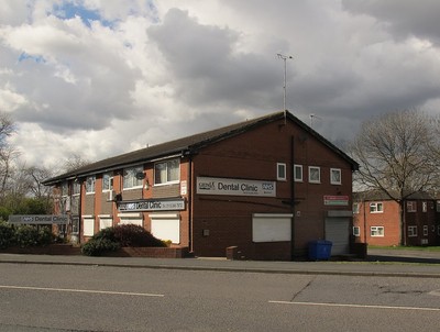 Foto 6x4 Genix Zahnklinik, Hunslet Hall Road Beeston Hill Die Praxis c2016