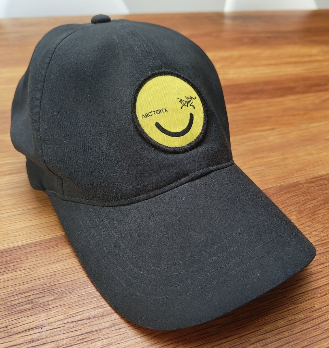 Arcteryx "All Smiles" Cap Multi fitment Very Rare 100percent Genuine. Leaf