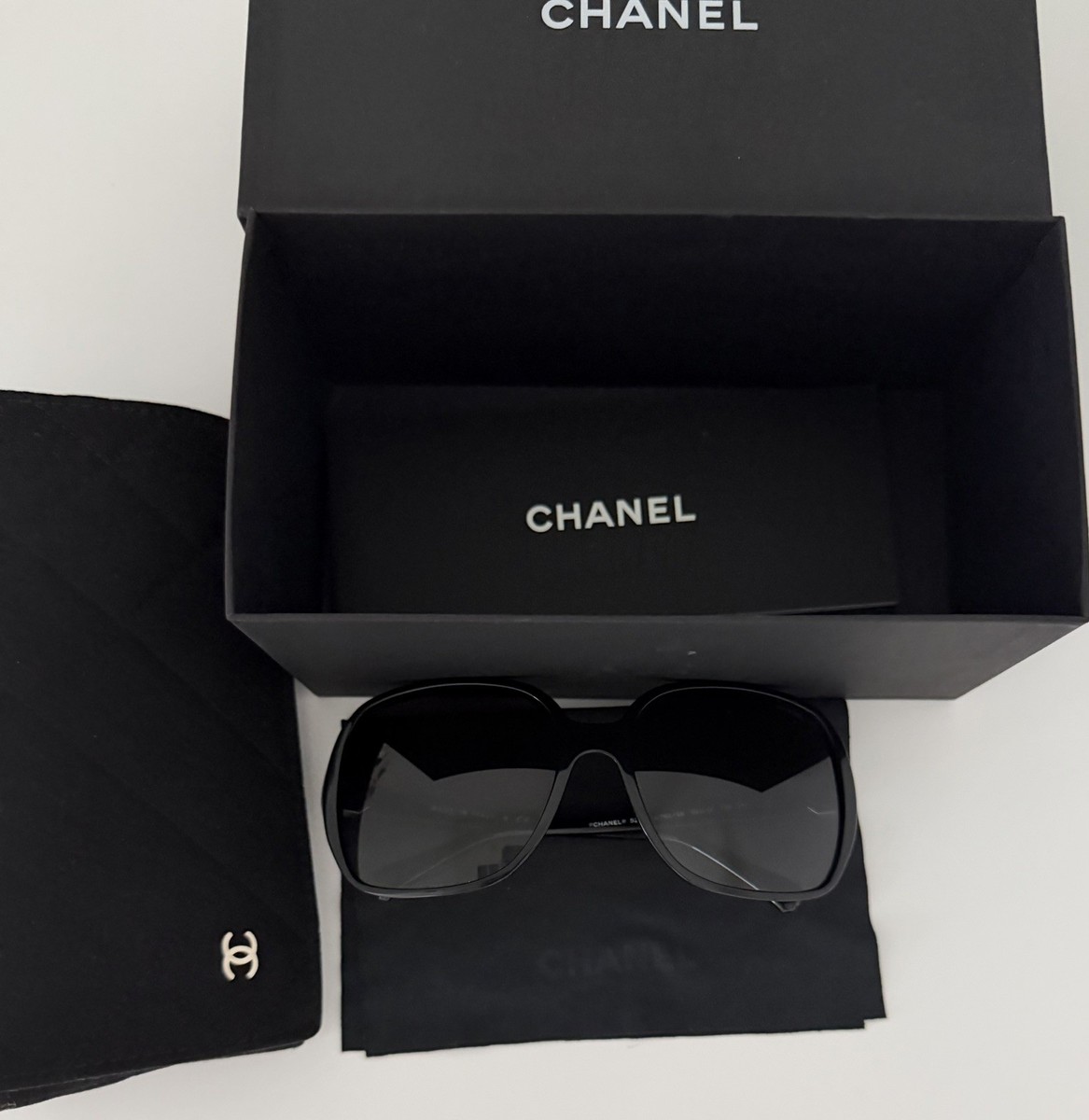 、 CHANEL Oversized Black Shell Acetate Women's Sunglasses Gradient
