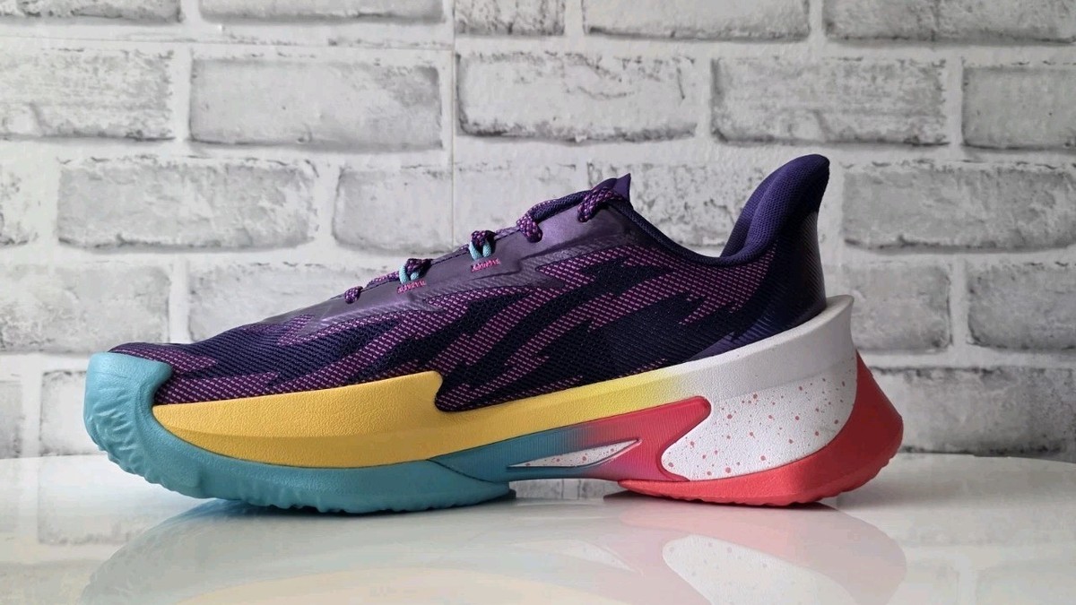 Size 12 - Under Armour Curry Series 7 Curry World Tour 3027983-500