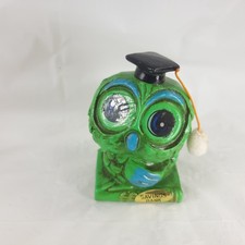 Banco de ahorros de colección Enesco Japón búho verde con tapa de graduación banco de monedas de cerámica