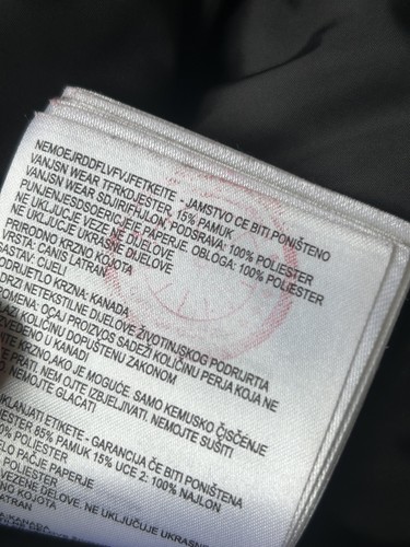 Canada Goose Red Expedition Parka – Medium – Authentic w/ Red Stamp – Needs Wash - Picture 13 of 13