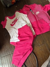 Nike Babies Outfit Size 0-6 Months-Pink and White-new without tags