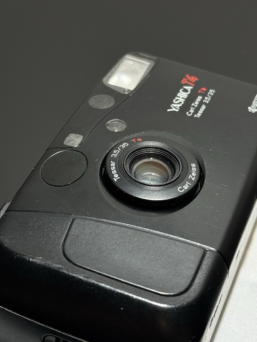 フィルムカメラ YASHICA T4 KYOCERA ZEISS TESSAR 3.5/35 T Yashica T4 Weatherproof Film Camera w/35mm f3.5 T* - TESTED | eBay