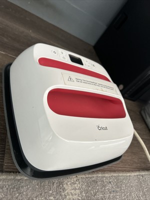 Cricut EasyPress 2 2005432 Heat Press Machine - Rassbery