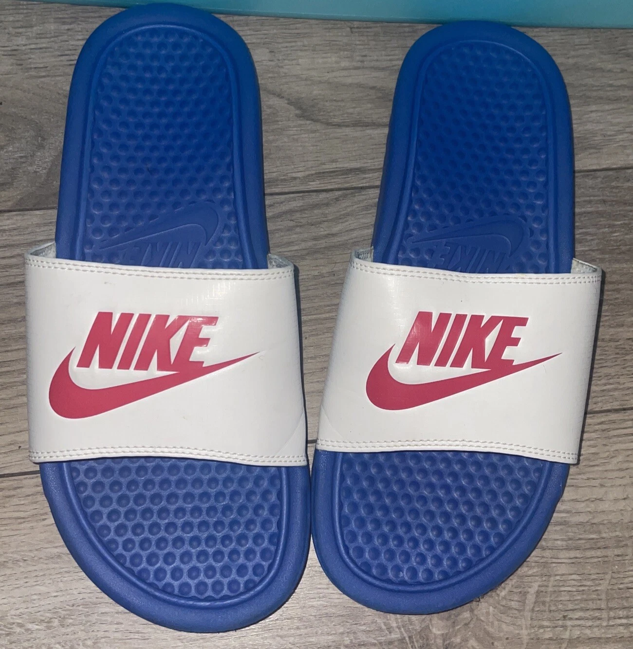 Scarpa Nike Benassi Slides Uomo Taglia 7 L343880 410 XV Blu Suola Rosso Logo Bianco