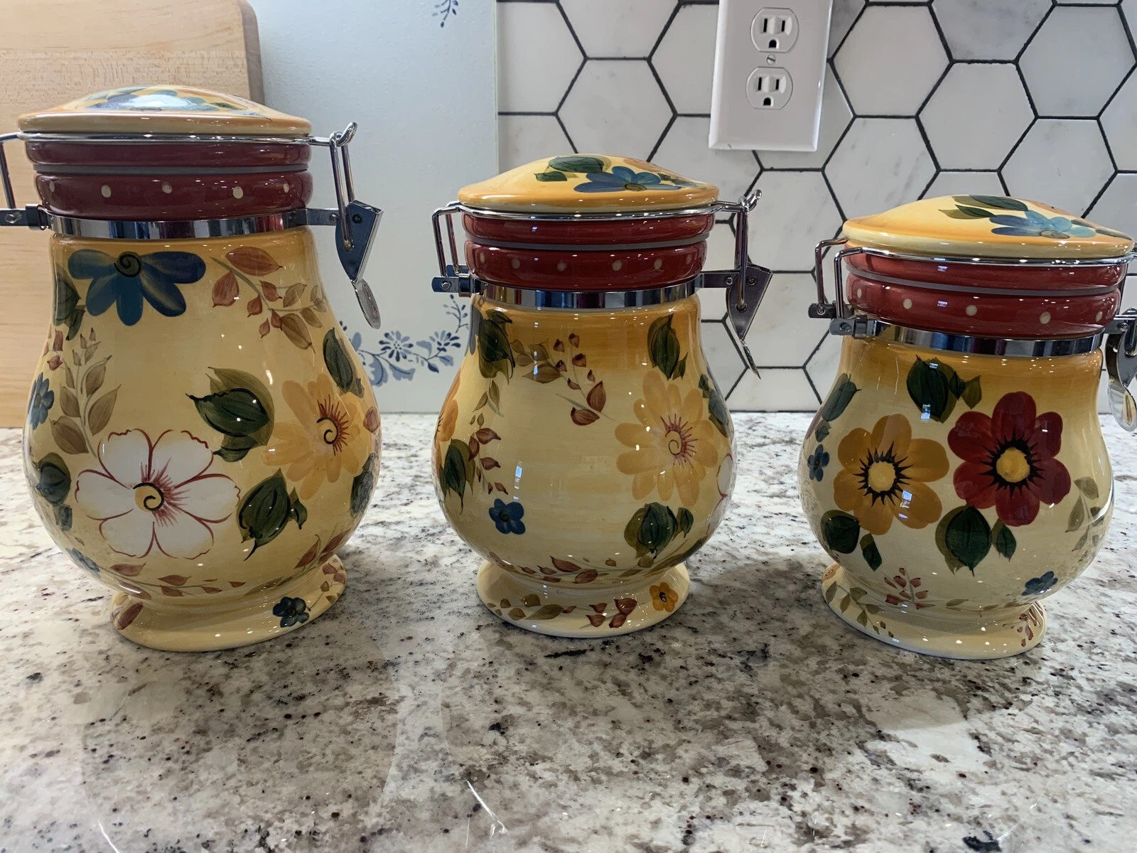 BEAUTIFUL Oneida Kitchen Sunset Bouquet Canisters, Set of 3, Excellent