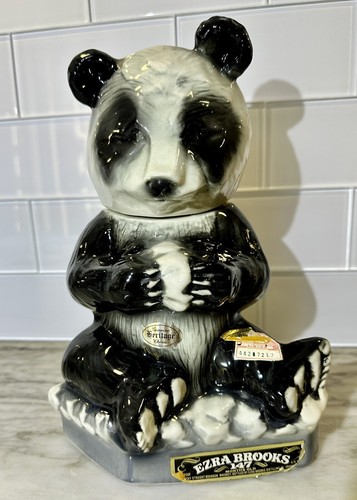 Ezra Brooks Kentucky Straight Bourbon Panda Bear Liquor Decanter Barware 1972 - Picture 8 of 14