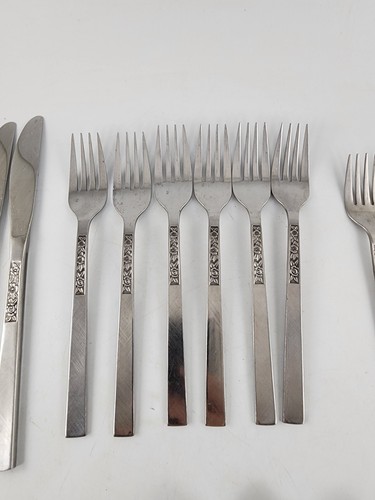 Stanley Roberts Dorette Stainless Flatware 30 Pcs Mid Century 6 Place Settings - Picture 3 of 13