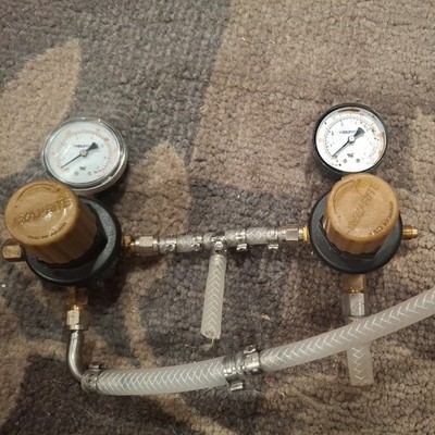 Taprite Dual Body CO2 Regulator - Two Gauge Two Outlet 100psi