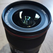 Canon EF 16-35mm F/4l Is USM Wide-Angle Zoom Lens with Hood and Case Excellent