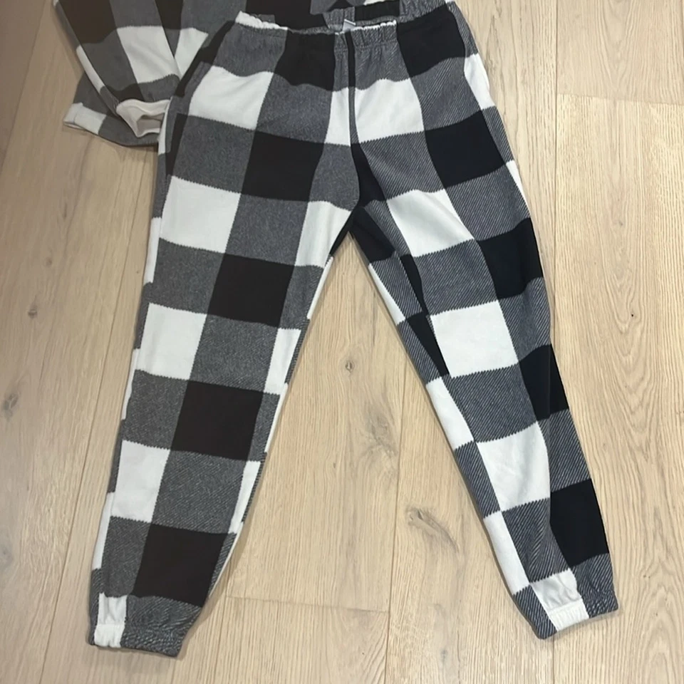 Pijama polar nunca usado PJ 2 piezas conjunto tamaño pequeño cuadros Foto 4 de 4