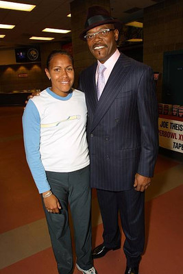 Samuel L Jackson host of ESPY Awards meets Cathy Freeman backstage- Old Photo 2