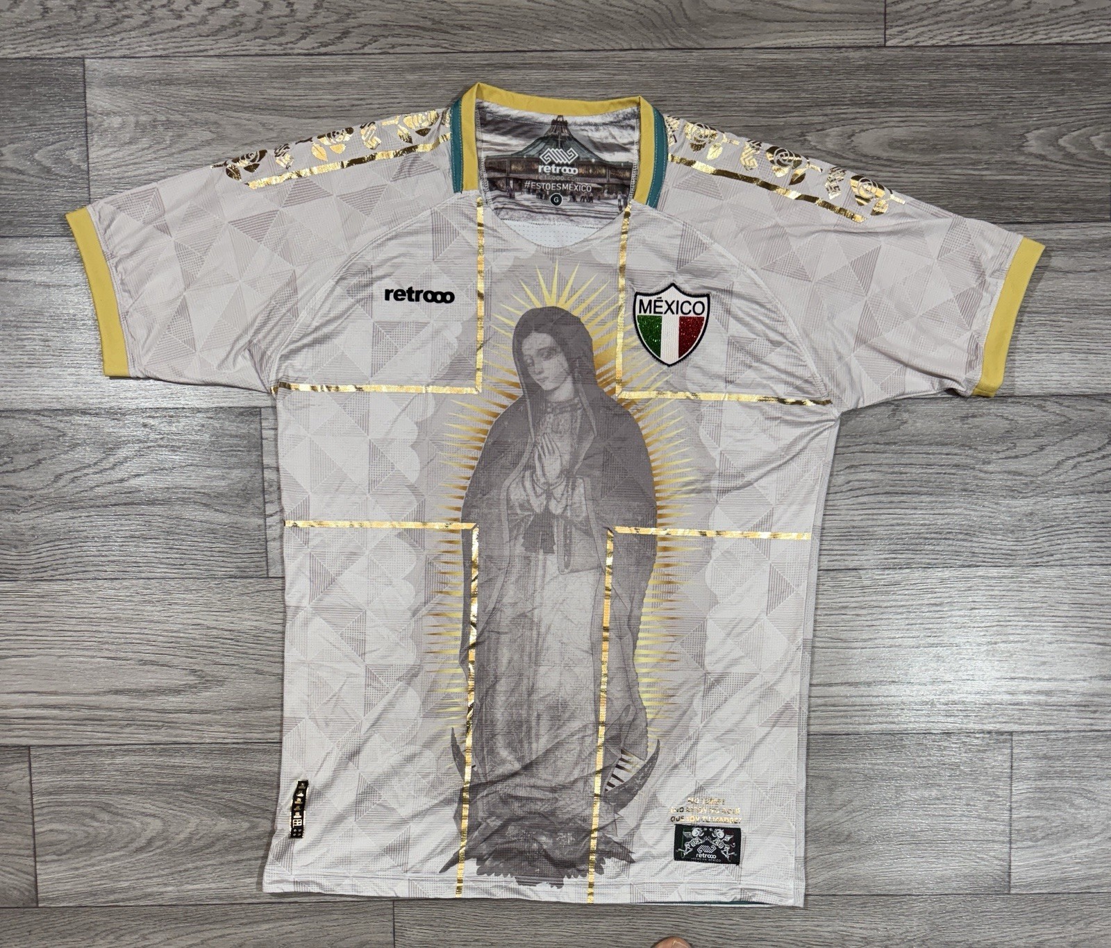 Retroo Mexico Football Jersey Virgen de Guadalupe Graphic Men’s Size L G